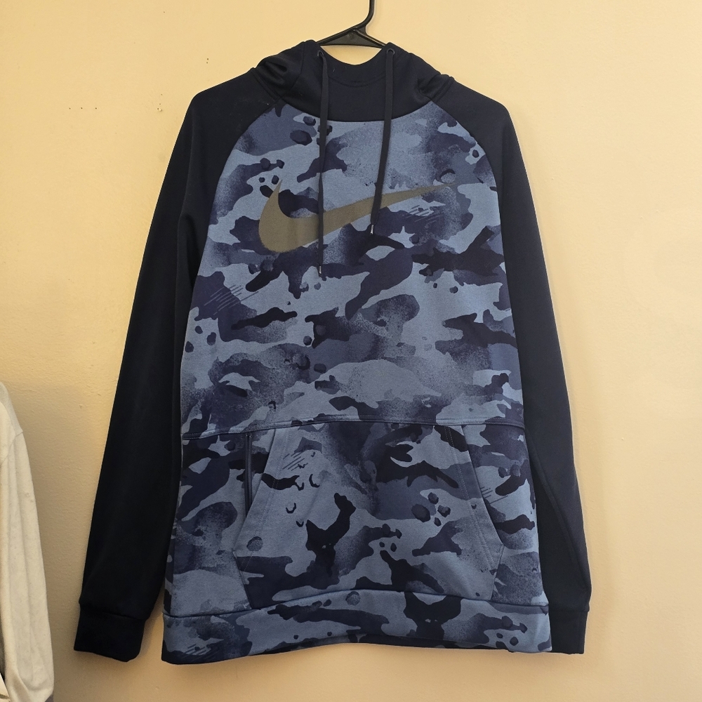 Nike Women's Medium Blue Camo Pullover Hoodie